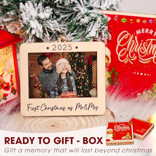 Christmas Ornament Picture Frame - Wooden Landscape Photo Frame for Tree U347