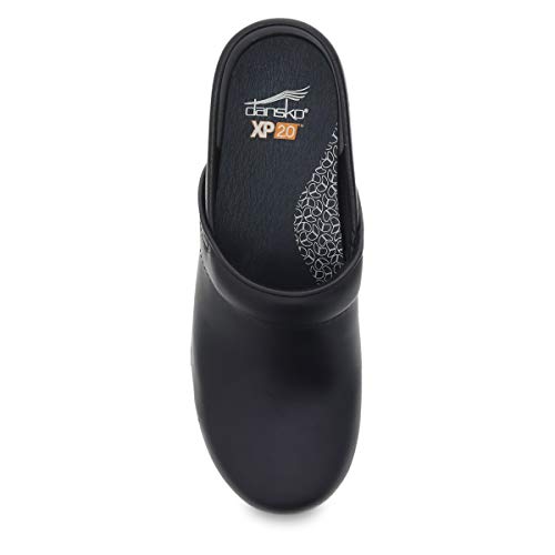 Women's Lightweight Slip-Resistant Clogs for Work G23861