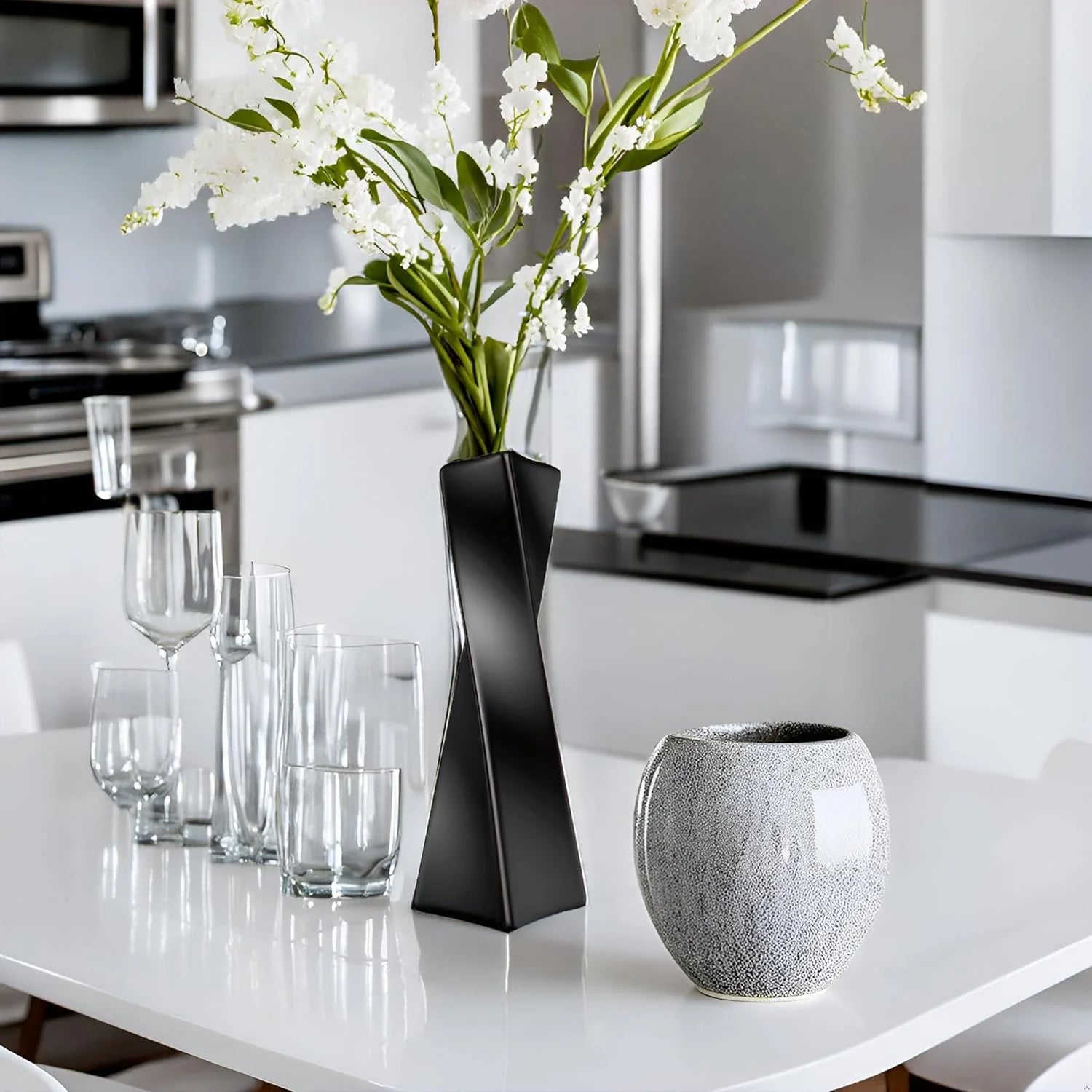 Black Ceramic Geometric Vase F139171