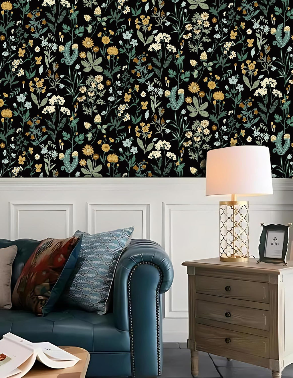 Dark Wild Floral Peel and Stick Wallpaper T532