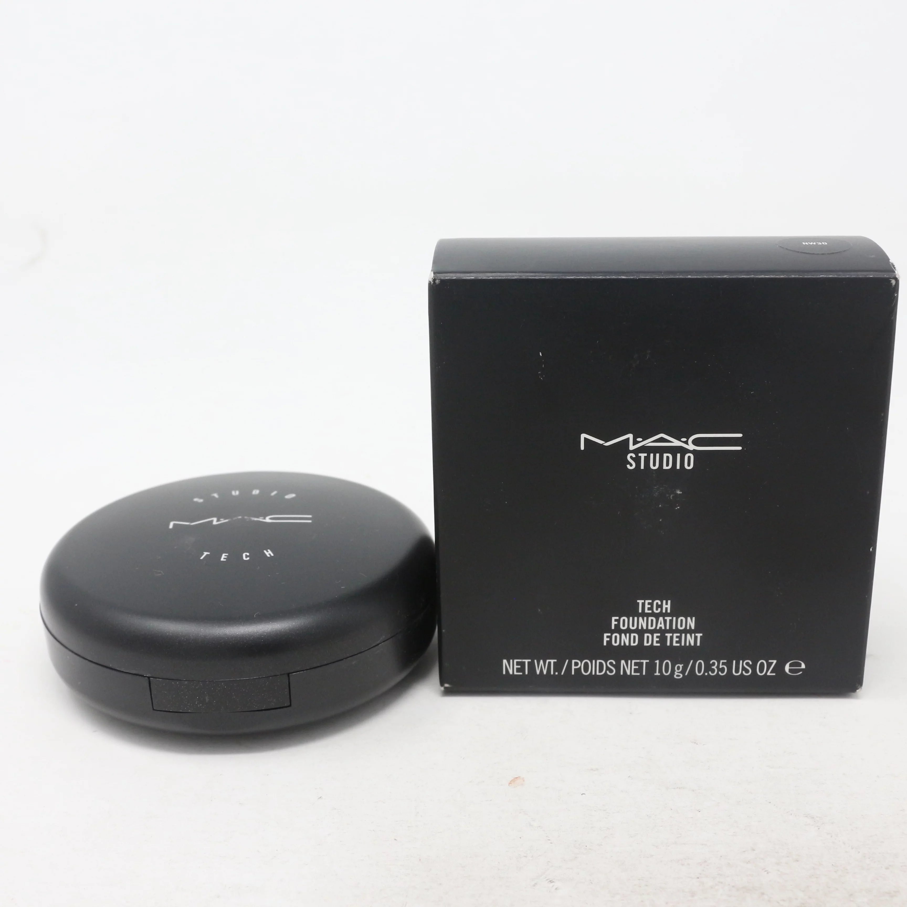 Studio Tech Foundation NC45 0.35 oz Z559
