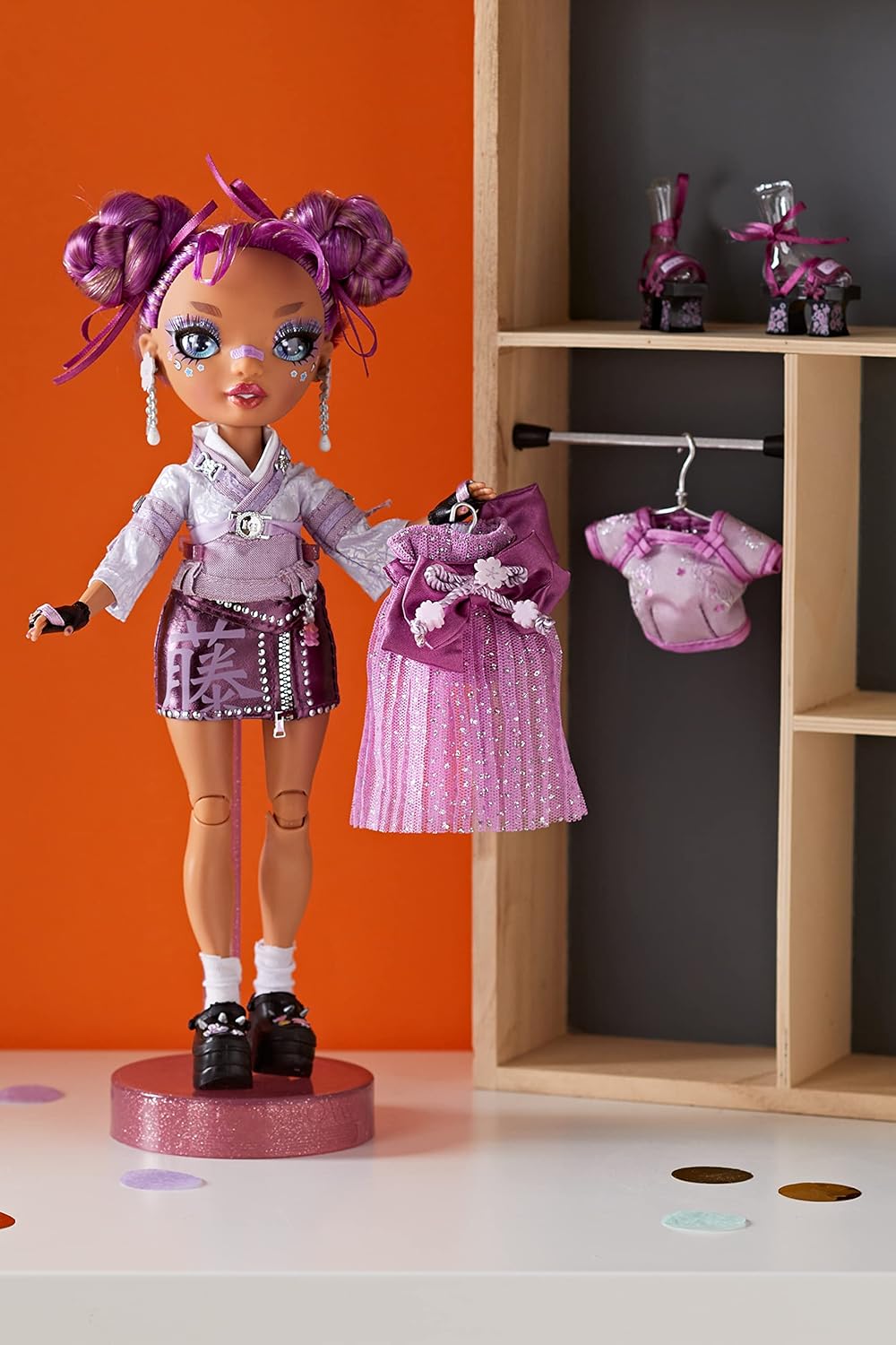 Mauve Purple Fashion Doll with 2 Designer Outfits and Accessories A6366