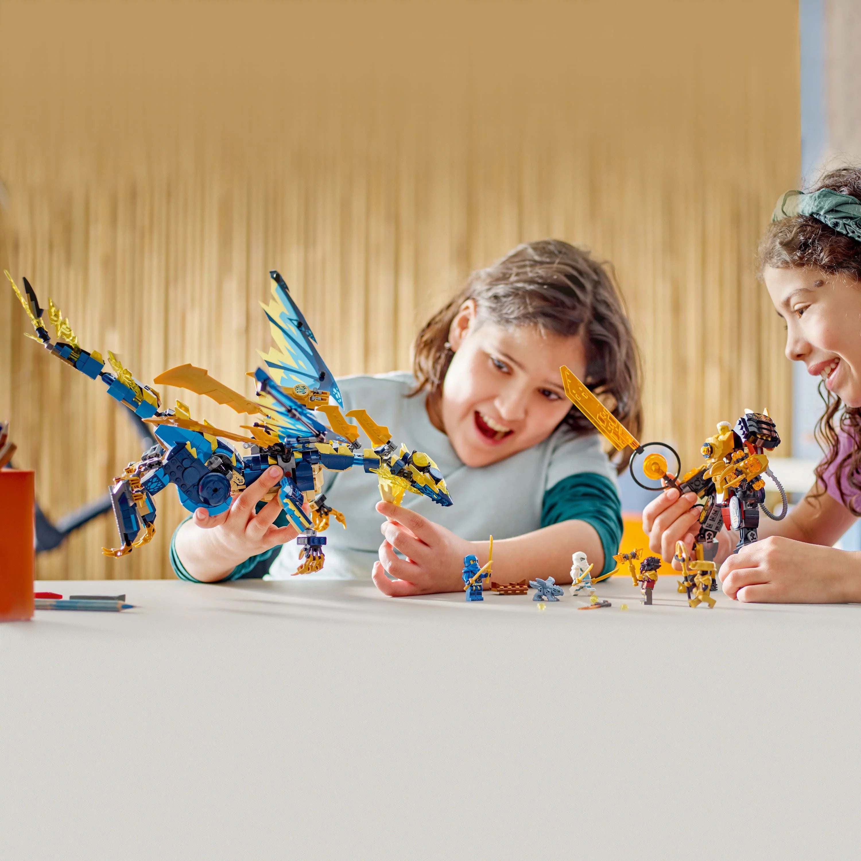 Elemental Dragon vs. The Empress Mech Building Toy Set R45895