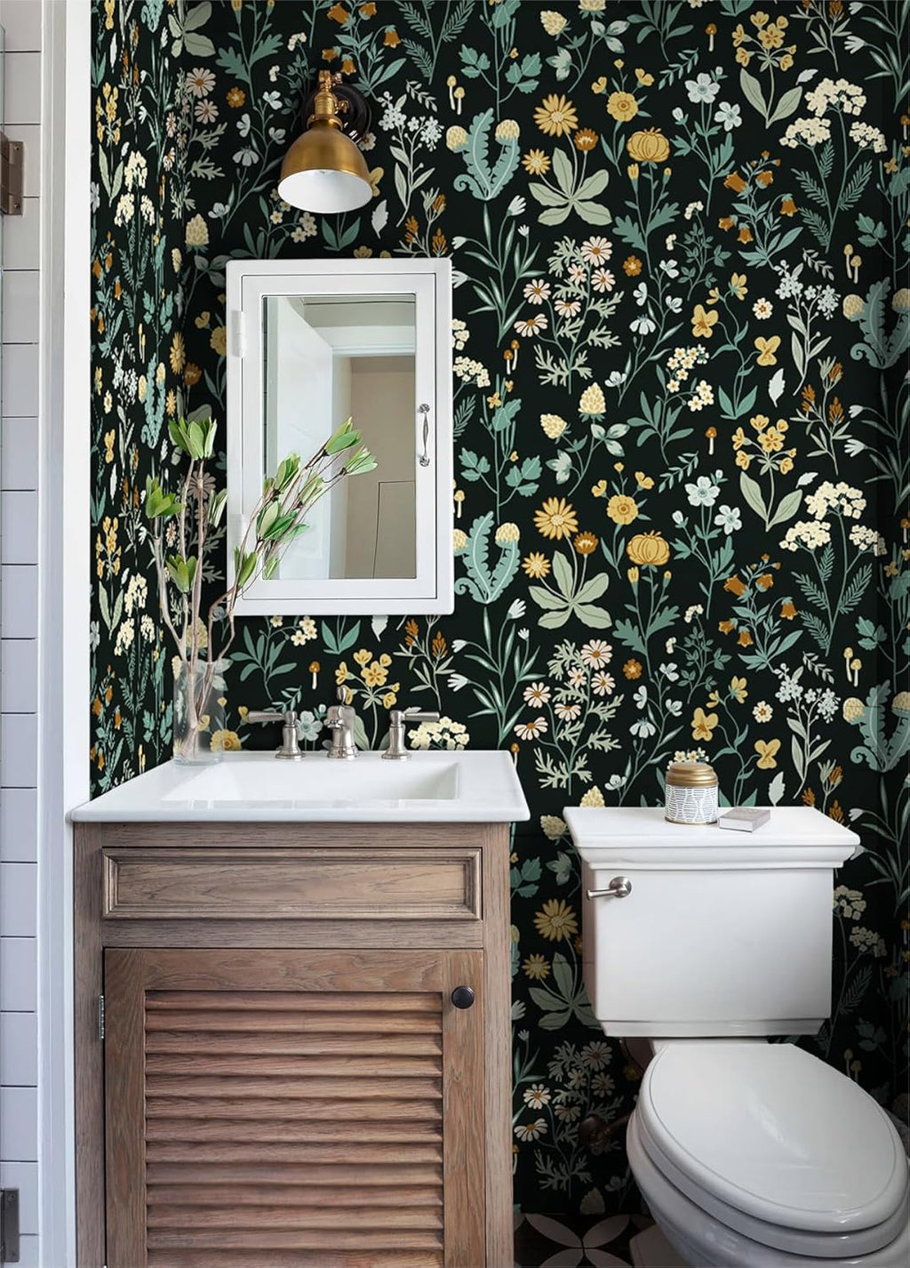 Dark Wild Floral Peel and Stick Wallpaper T532