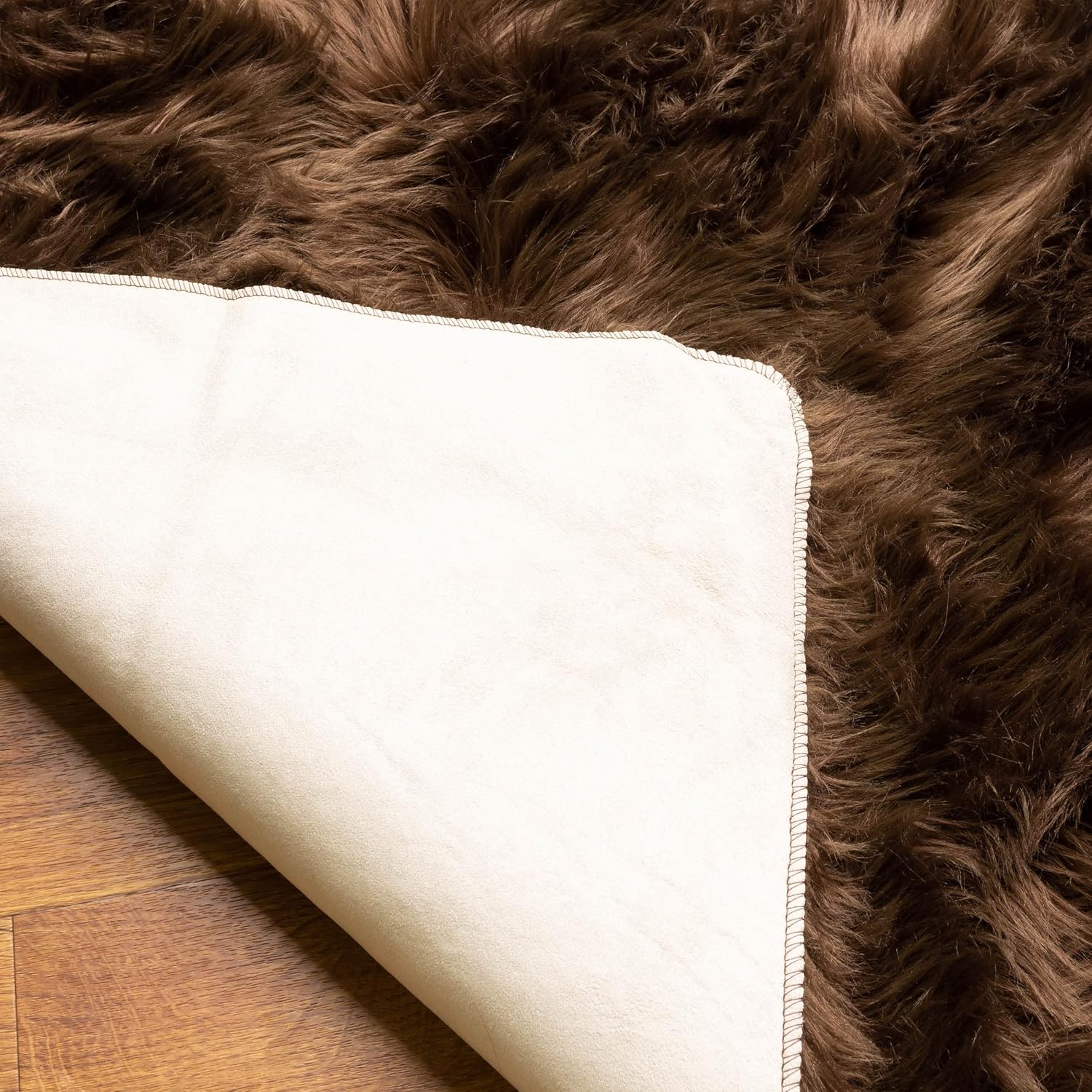 Faux Sheepskin Area Rug, Dark Brown 5 x 7 Feet E2648