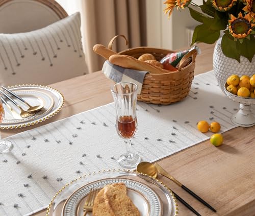 Christmas Table Runner 13 x 90 Inch Cotton Woven with Tassels Red and Beige B398787