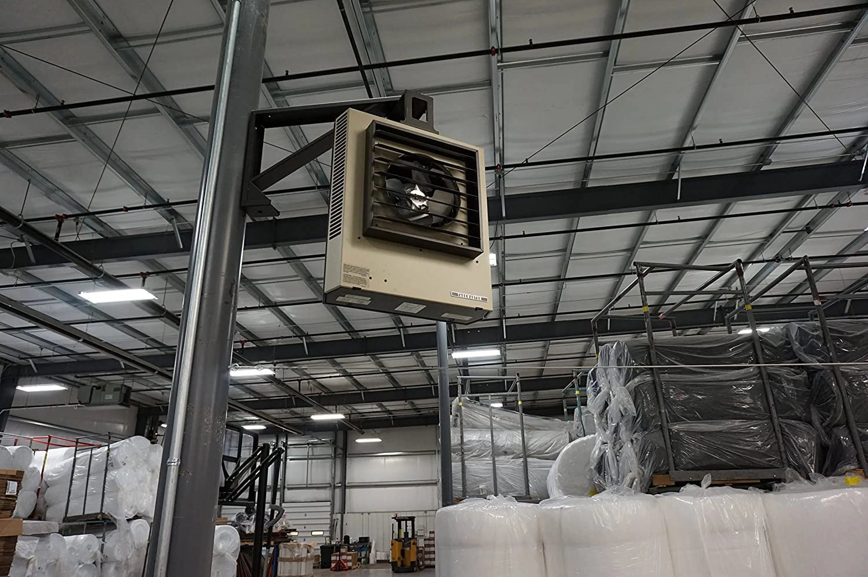 Fan Forced Unit Heater, 400 cfm, 208 Volt O11822