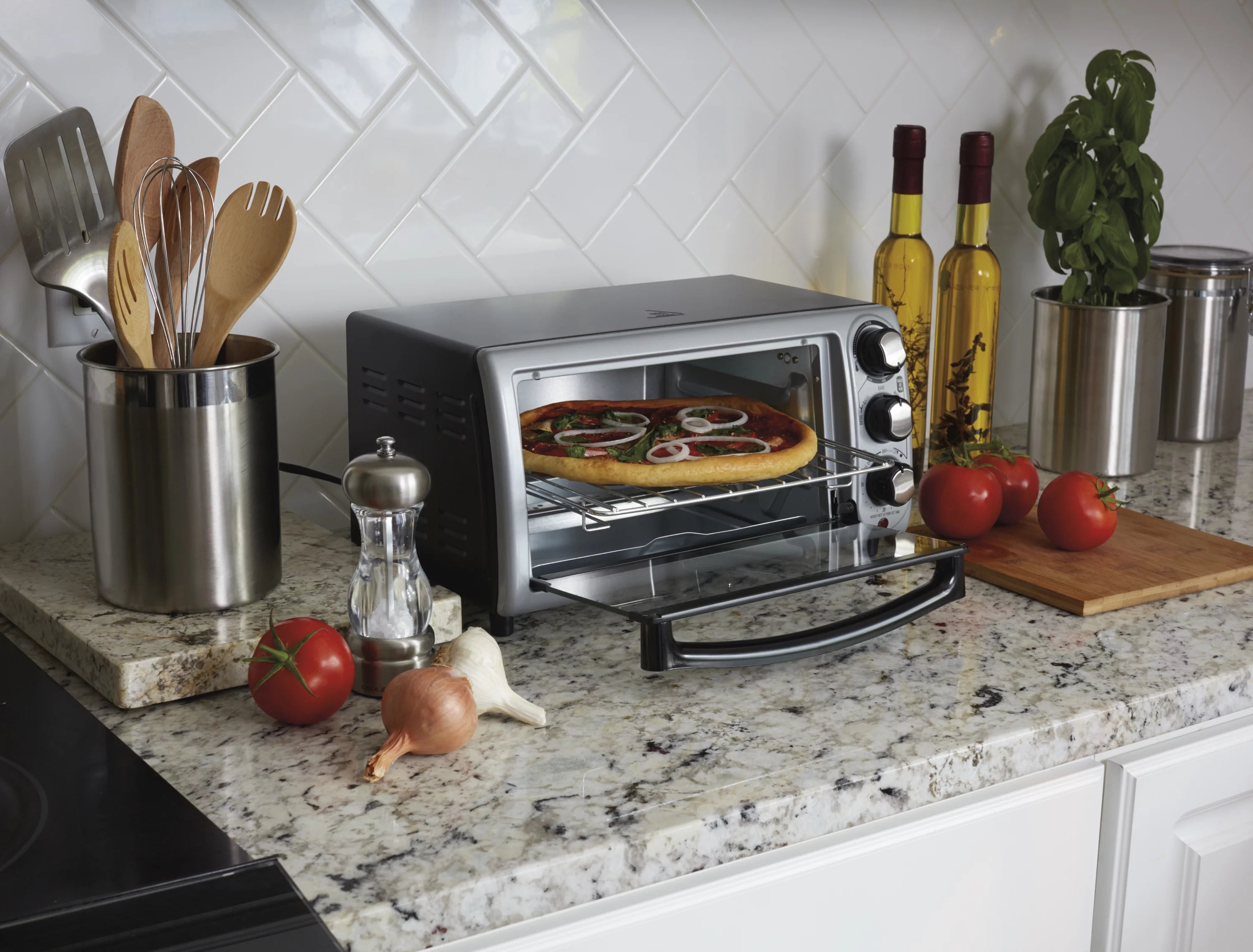 Countertop Toaster Oven with Bake Pan, Broil & Bagel Functions, Auto Shutoff, Stainless Steel O45889