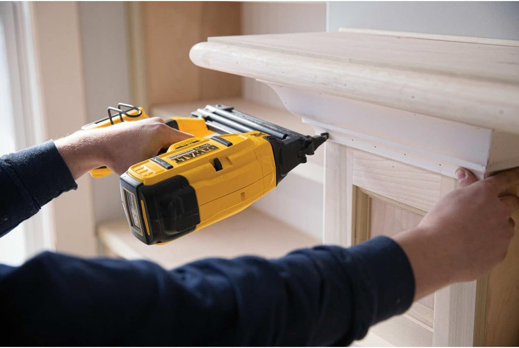 Cordless Brad Nailer Kit, 18GA P859647