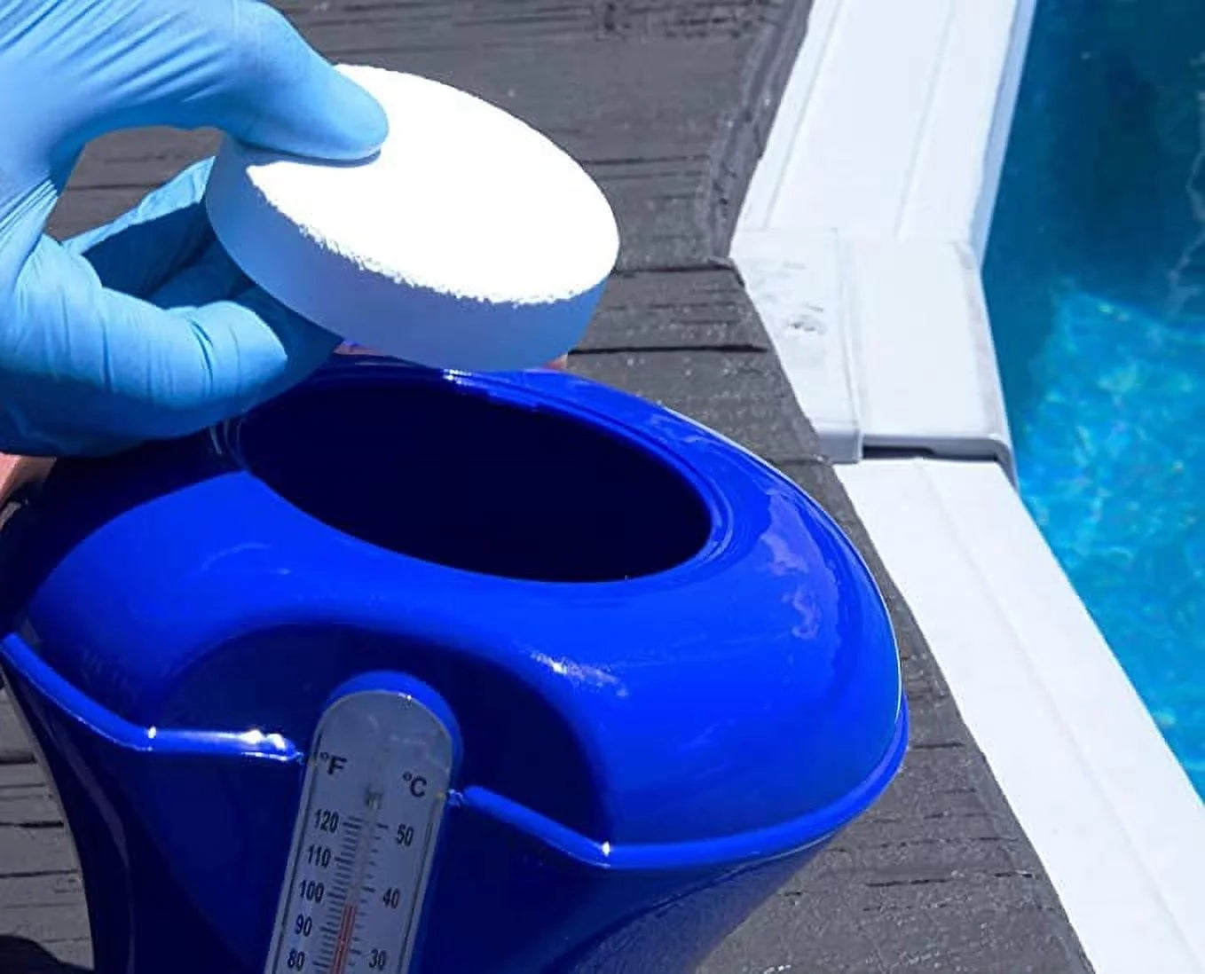 3" Stabilized Chlorinating Tablets for Swimming Pool and Hot Tubs, 25 lbs Y200