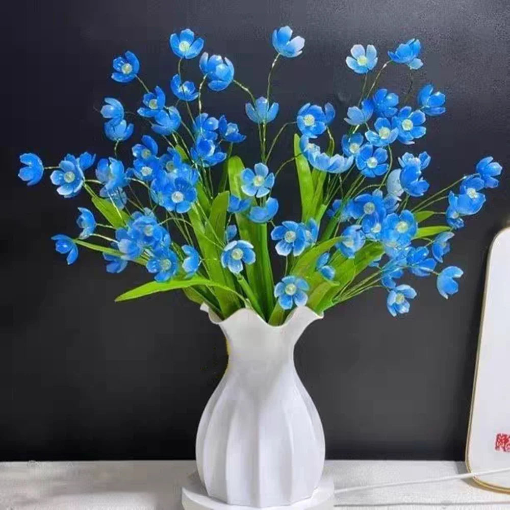 White vase Y5438