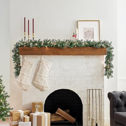 9 ft Pre-Lit Artificial Christmas Garland with Pinecones and 100 Clear Lights R79612