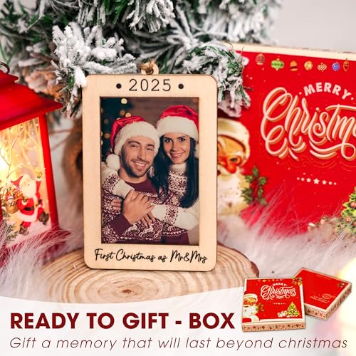 Christmas Ornament Picture Frame - Wooden Landscape Photo Frame for Tree U347
