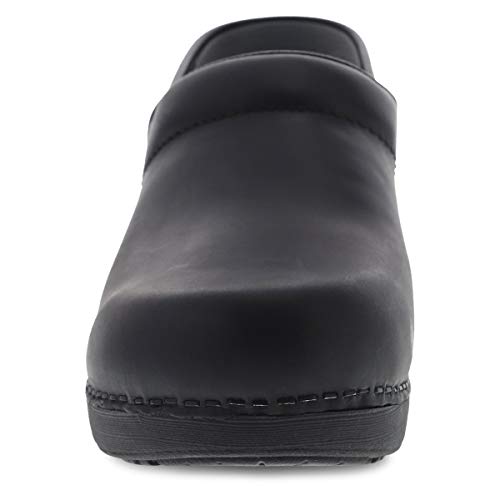 Women's Lightweight Slip-Resistant Clogs for Work G23861