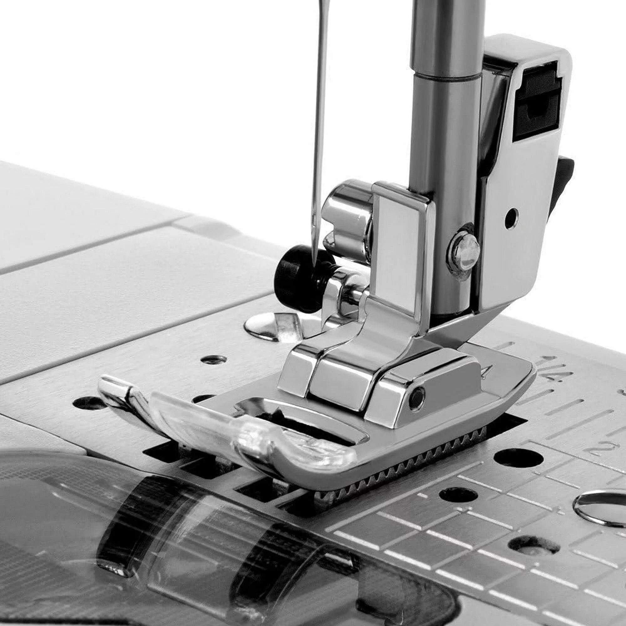 Sewing & Embroidery Machine with Deluxe Bundle G59381