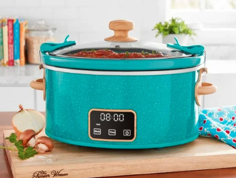 6 QT Slow Cooker with Locking Lid, Digital C488143