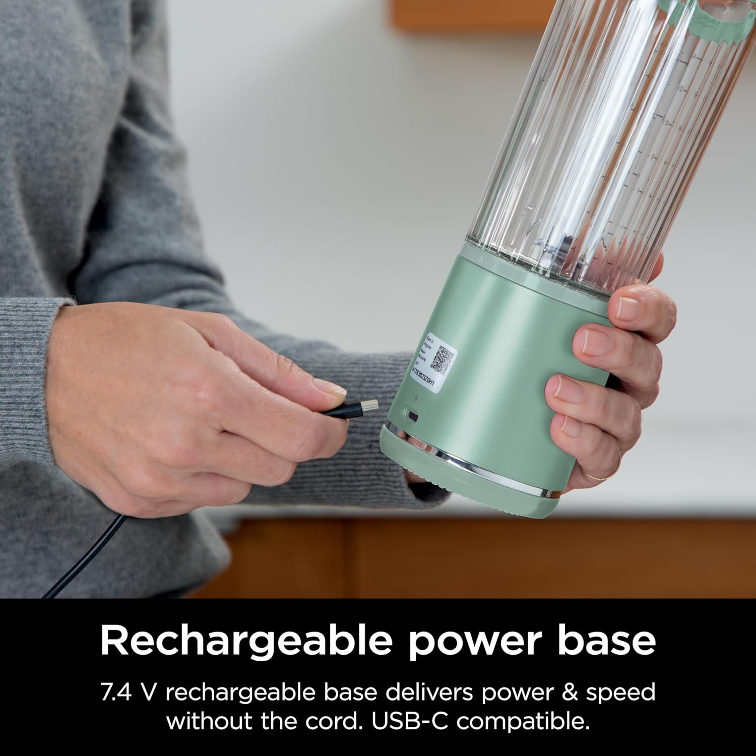 Portable Blender, Cordless, 18oz, for Shakes and Smoothies X399
