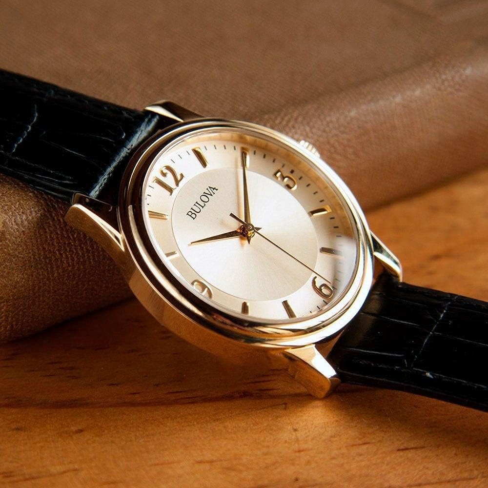 Men's Black Leather Strap Watch N63607