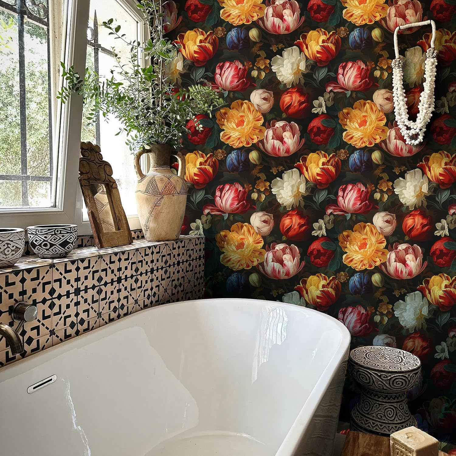 Antique Tulips Floral Peel and Stick Wallpaper for Bedroom Bathroom B6749